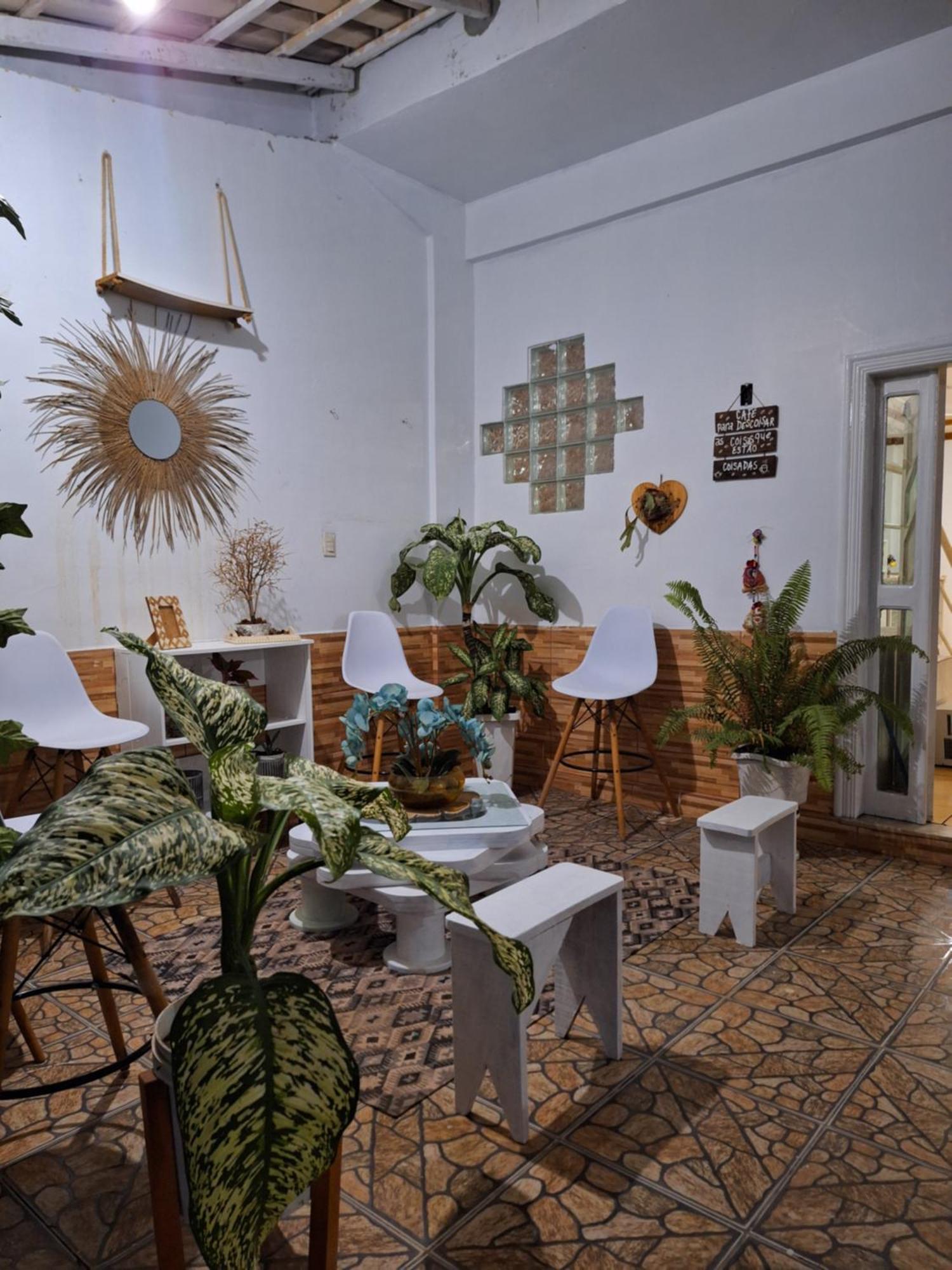 Quarto Triplo Com Banheiro Em Pousada E Restaurante Manaus Eksteriør bilde