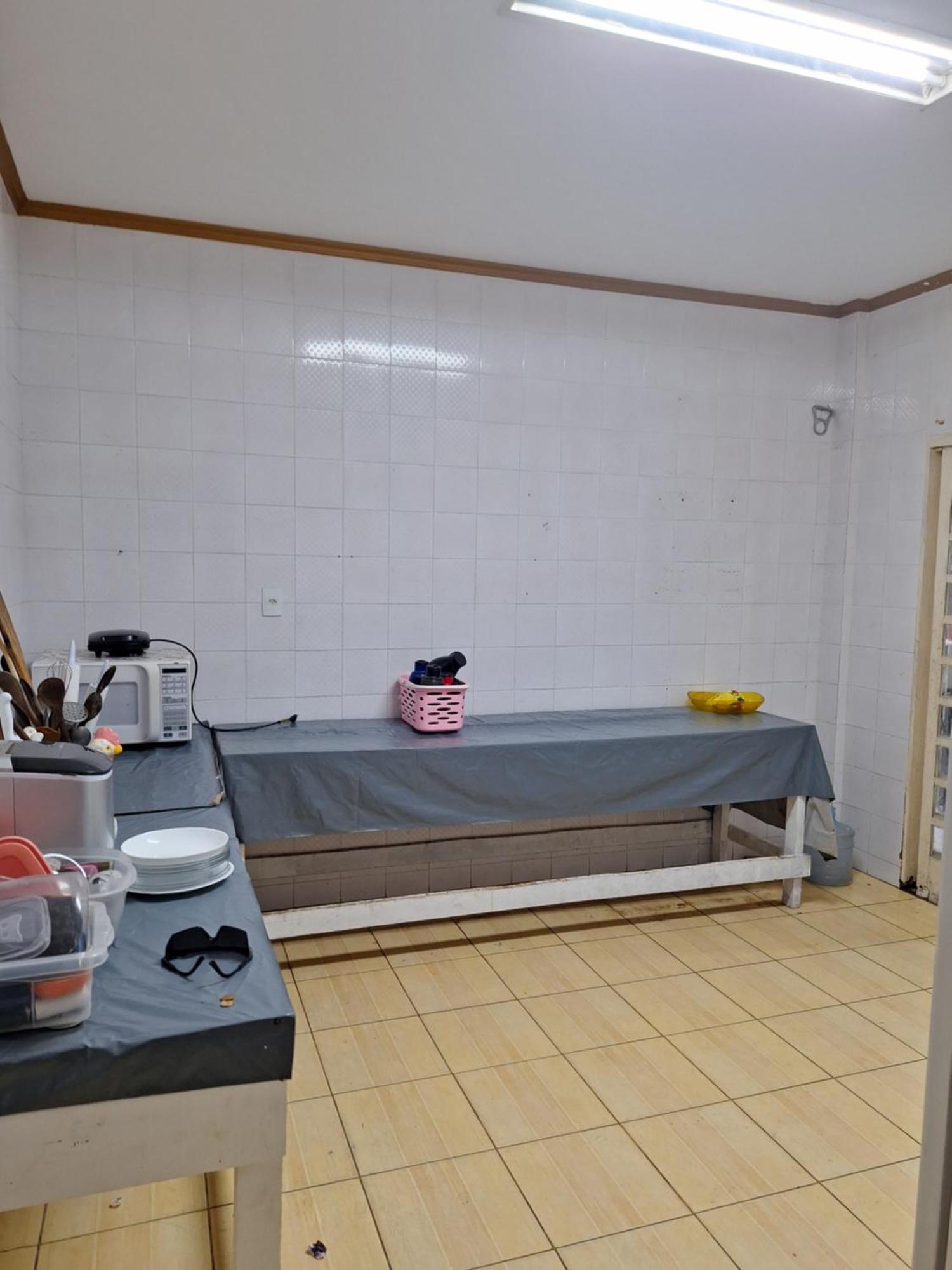 Quarto Triplo Com Banheiro Em Pousada E Restaurante Manaus Eksteriør bilde